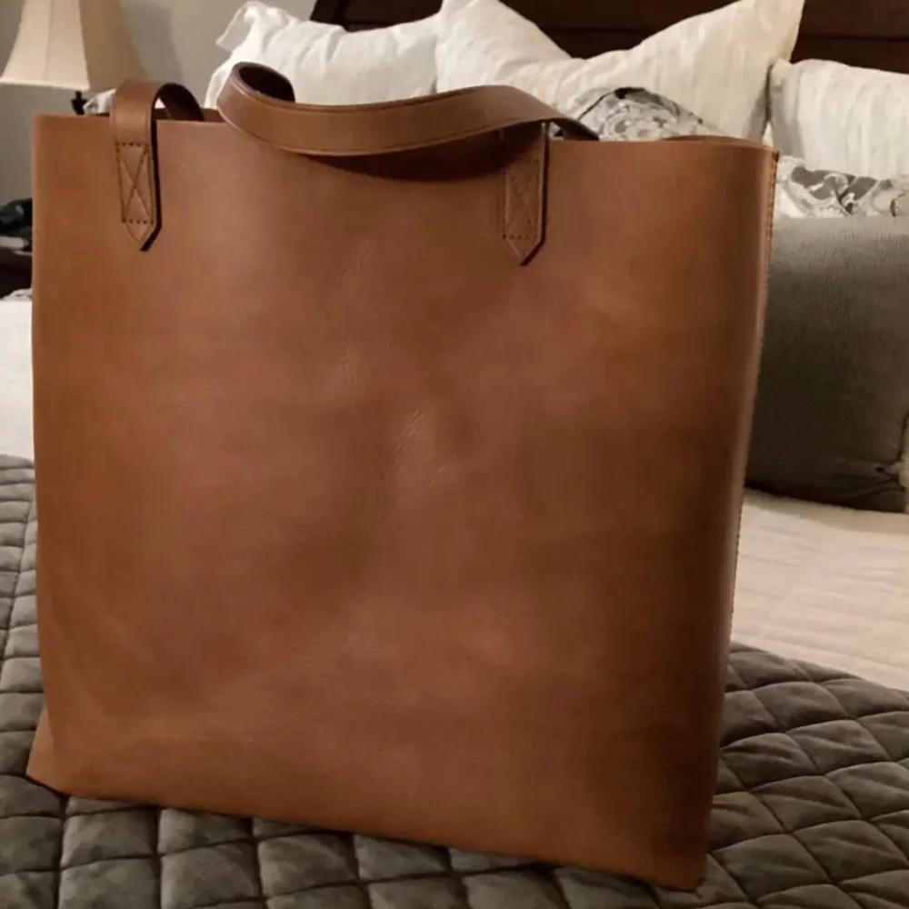 Madewell Transport Tote, Saddle, New with Tags - Picture 5 of 9